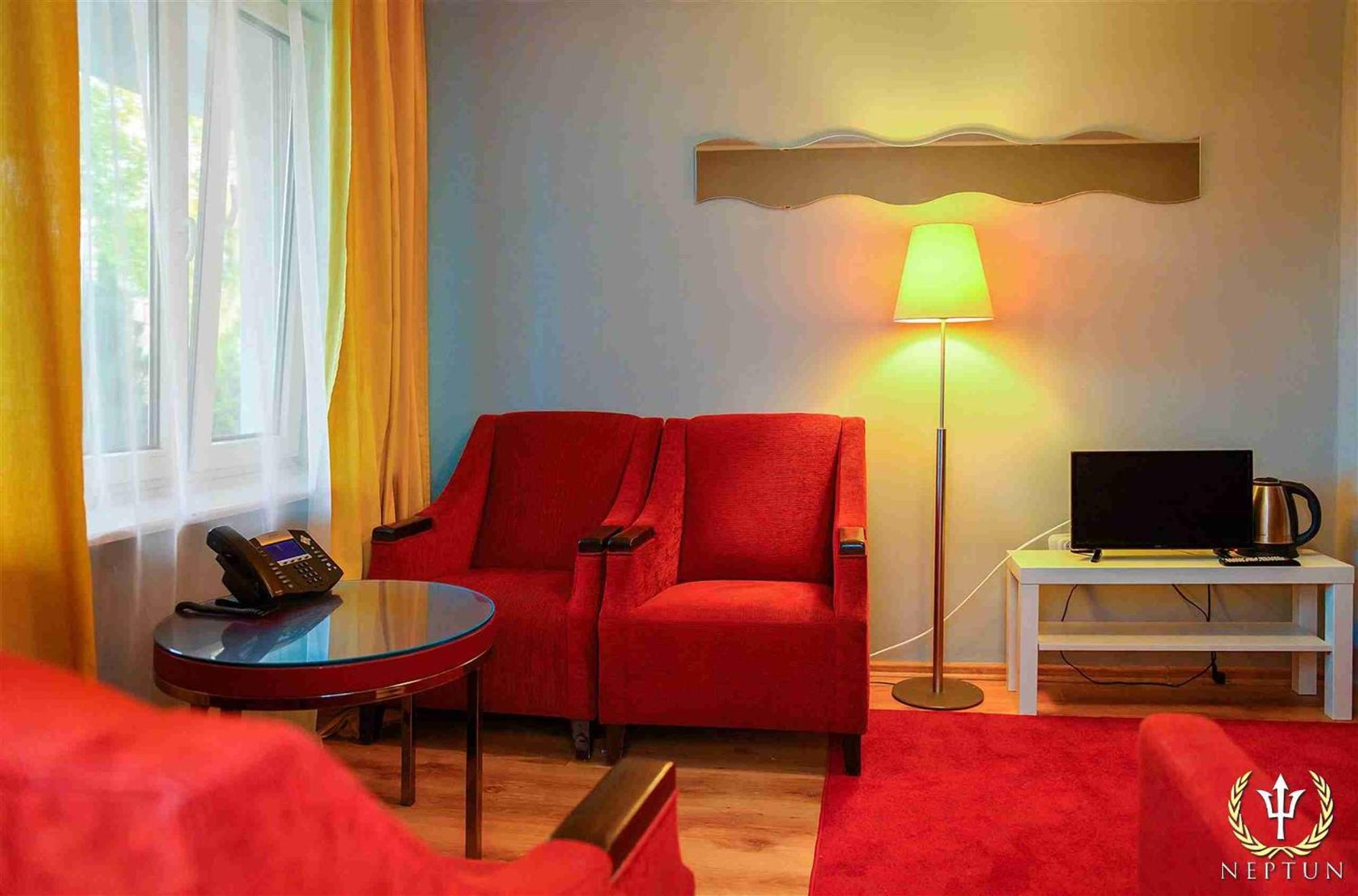 Hotel Neptun Jastrzębia Góra Eksteriør billede
